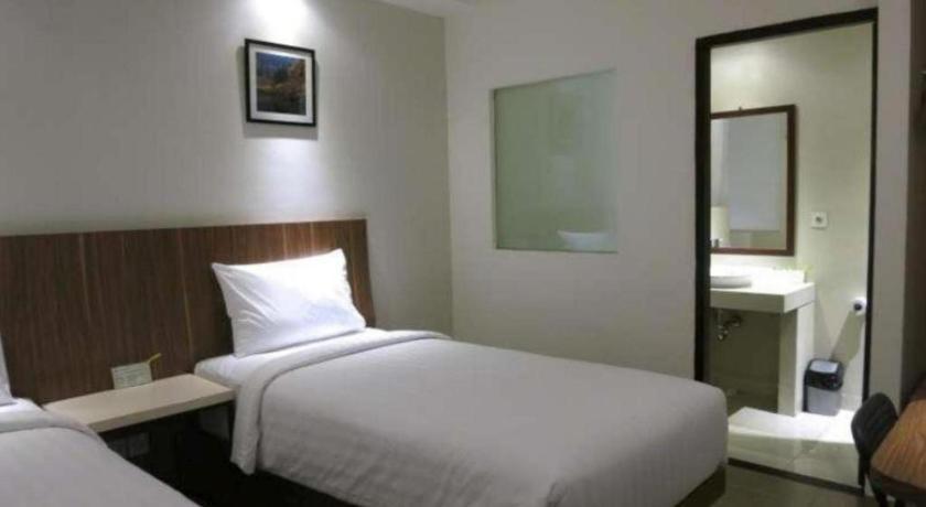 Hart Hotel Arjuna Mataram Exterior foto