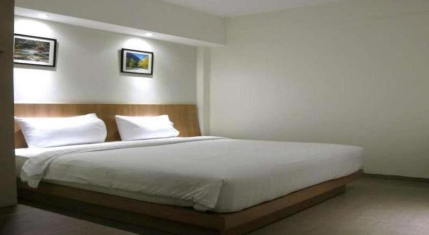 Hart Hotel Arjuna Mataram Exterior foto