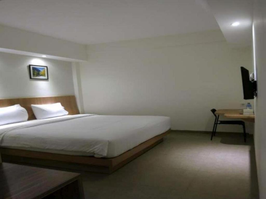 Hart Hotel Arjuna Mataram Exterior foto